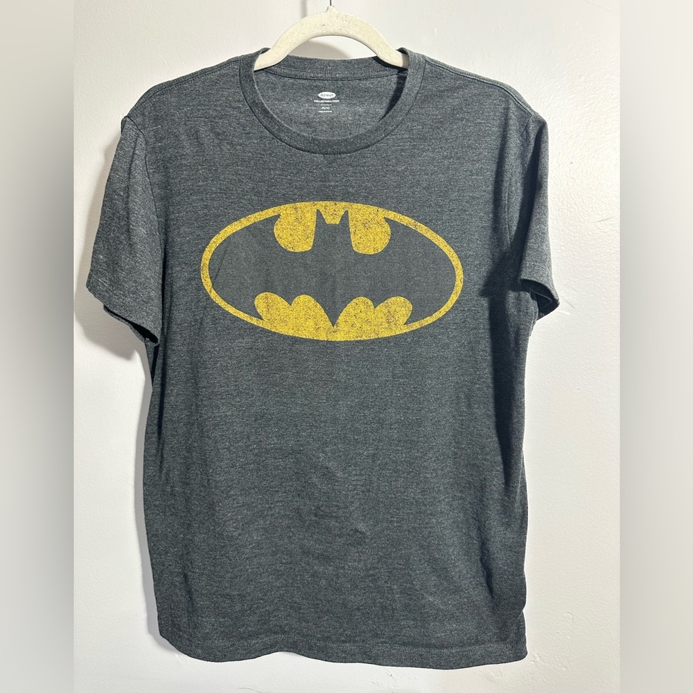 Old Navy Collectabilitees Men’s M Batman Charcoal Gray T-shirt | SKU 0894